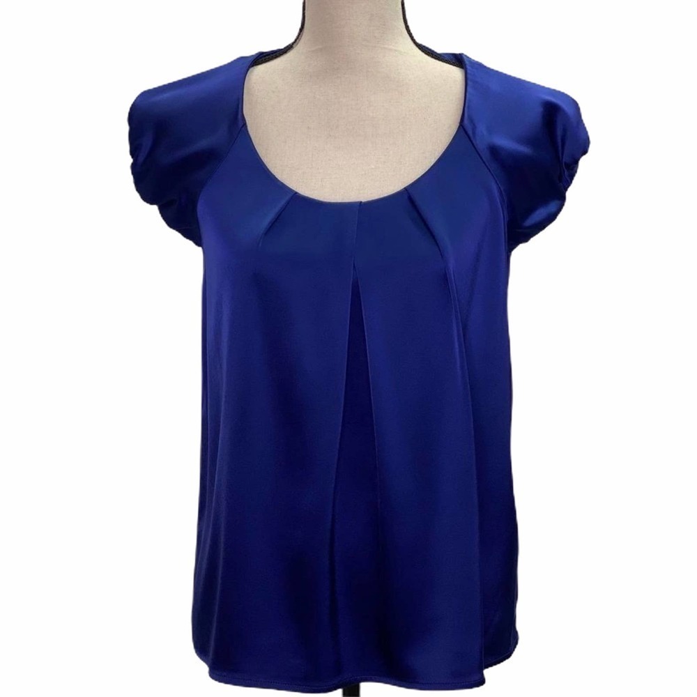 THEORY Besette Blue Satin Blouse Scoop Neck
